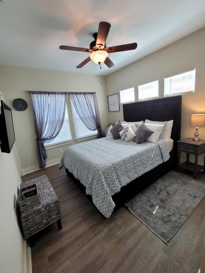 Spacious Townhouse Minutes From Downtown Sa. San Antonio Luaran gambar