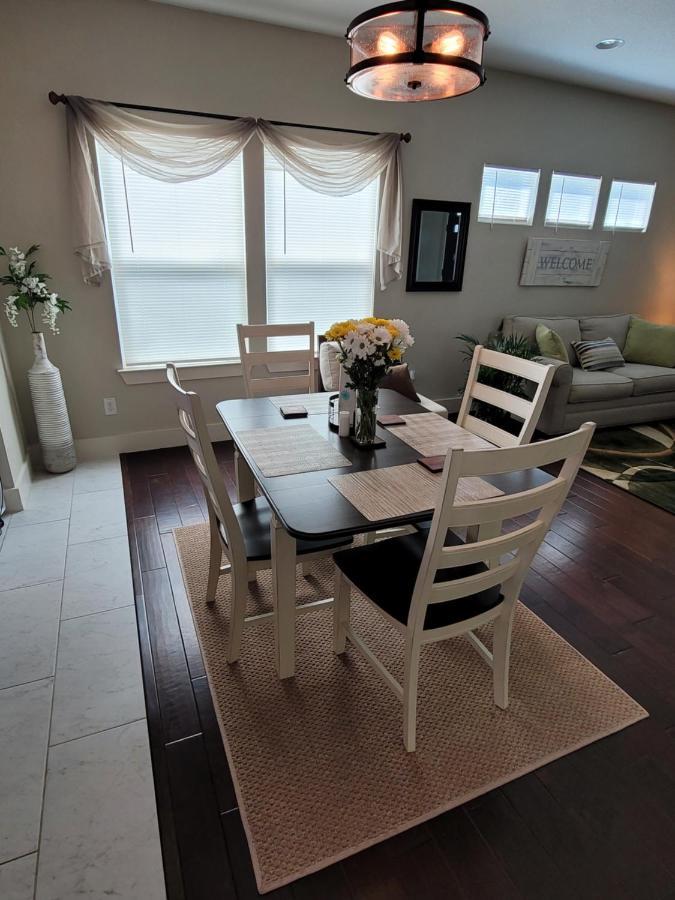 Spacious Townhouse Minutes From Downtown Sa. San Antonio Luaran gambar